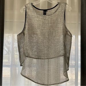 Focus Casual Life cropped tank black white weave size small